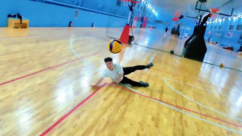 度不小