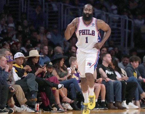 给这些年轻 给这些年轻