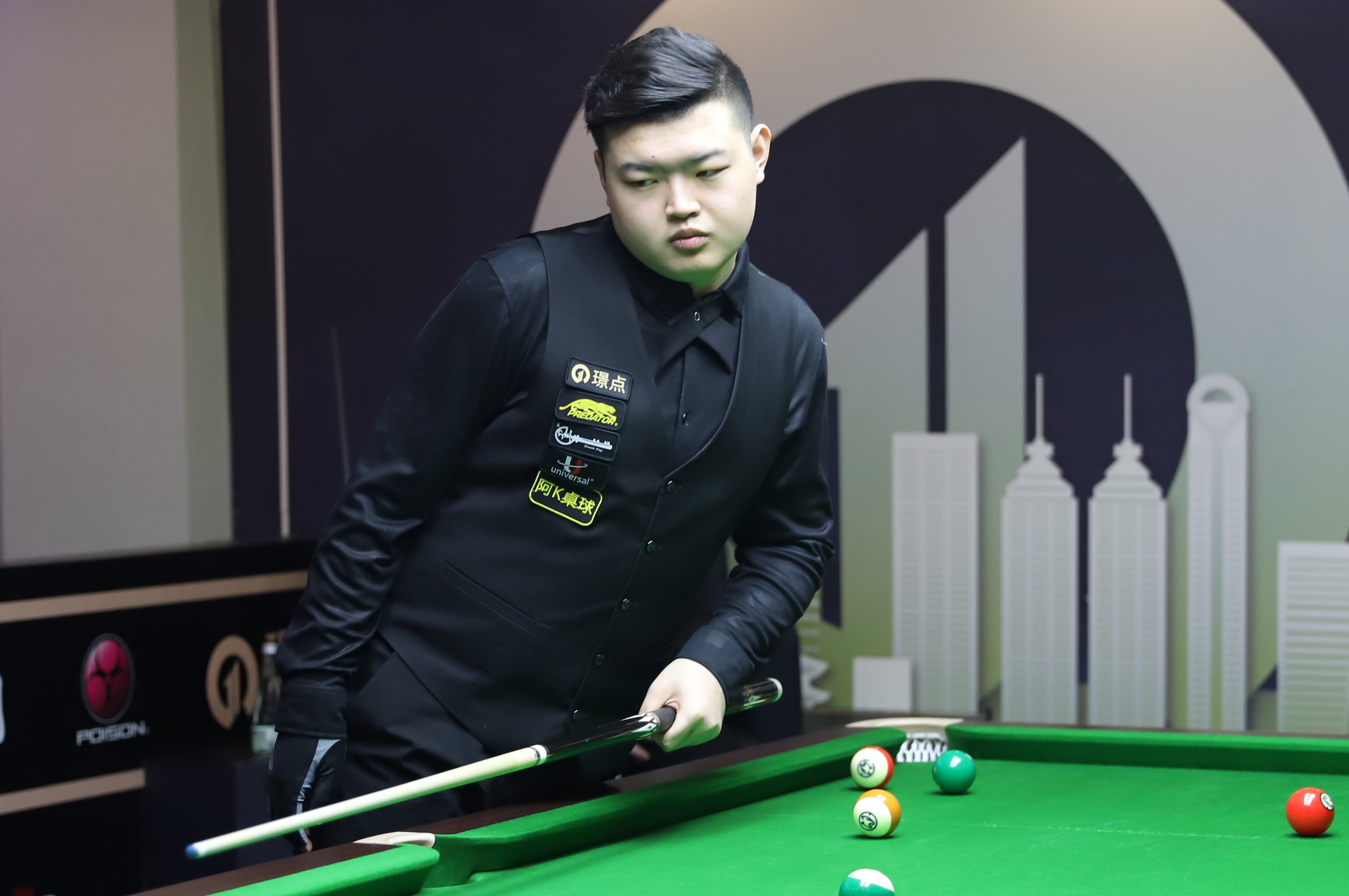 现出不错的 现出不错的