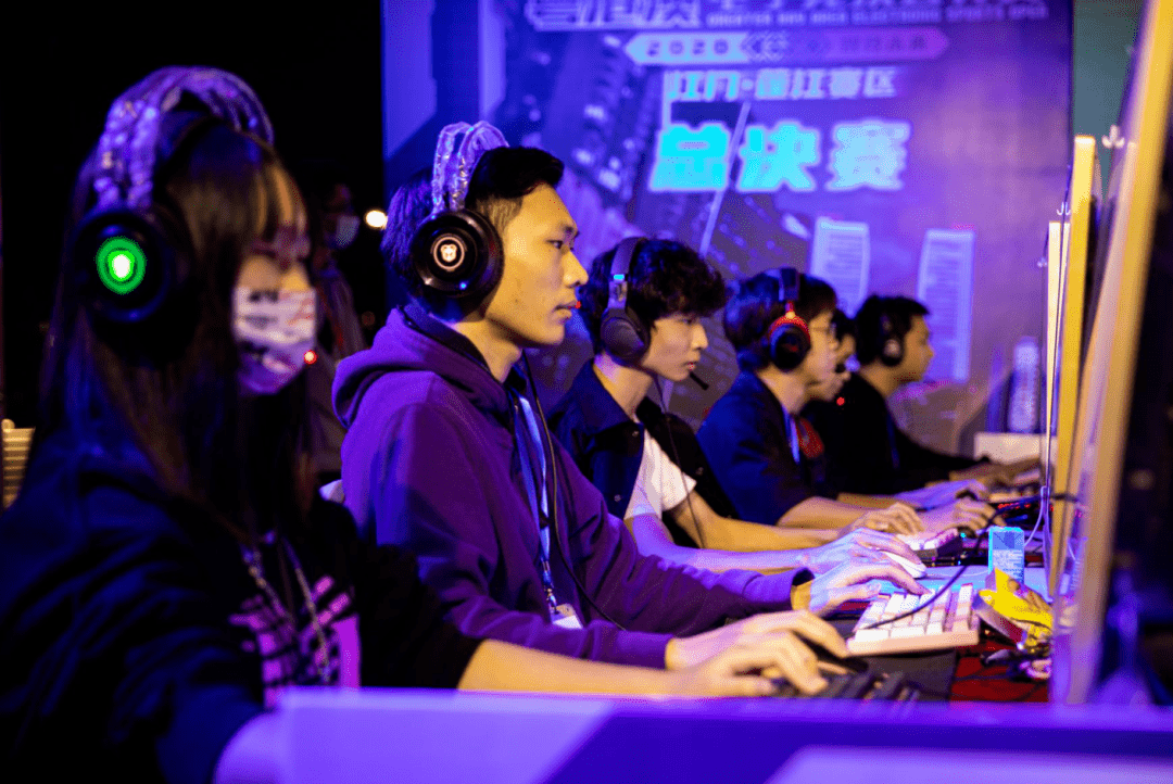 显示出极强 显示出极强