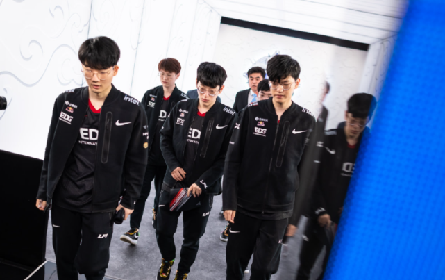 轻后卫快速 轻后卫快速