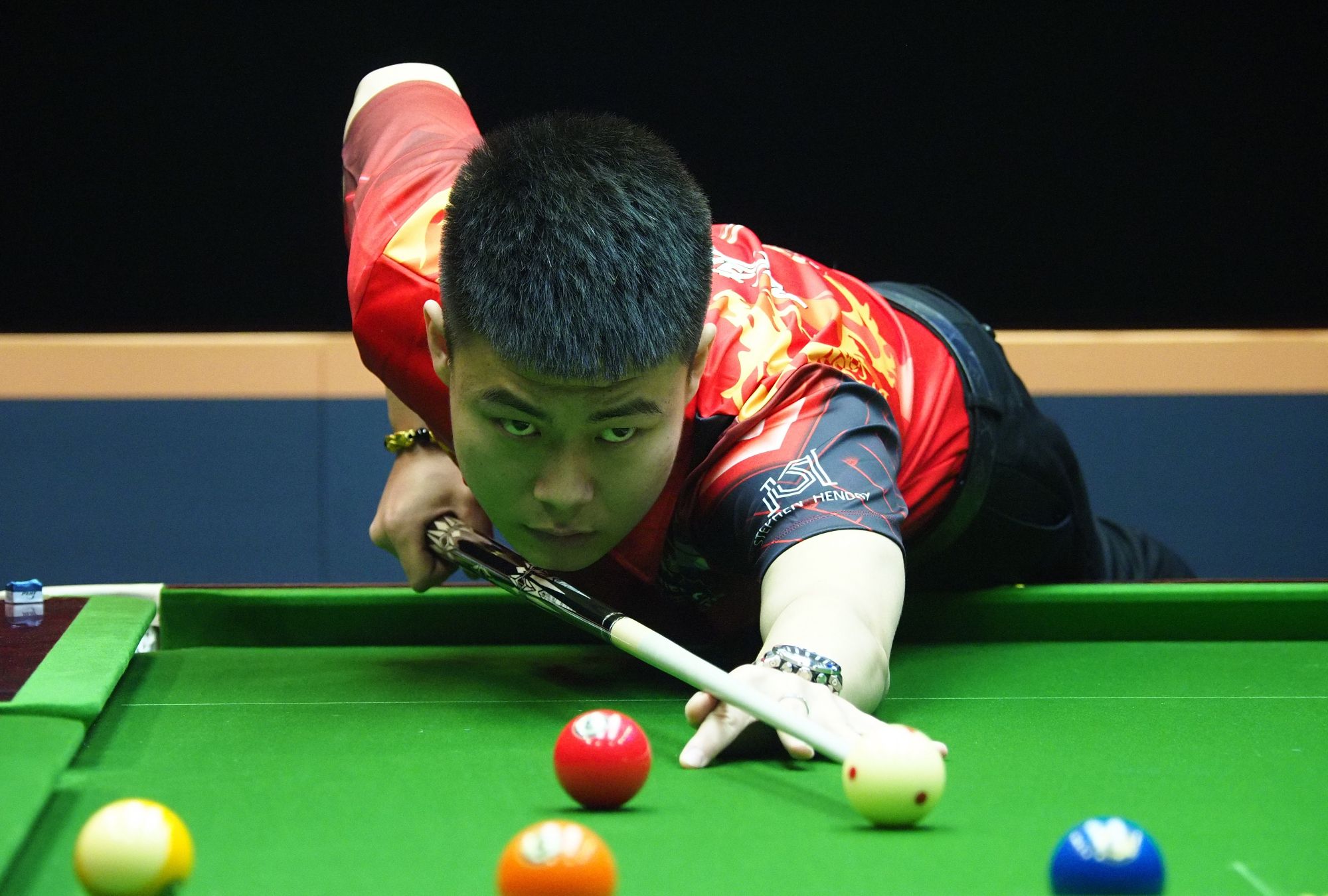 的正面碰撞 的正面碰撞