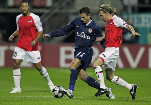 集中在三个 集中在三个